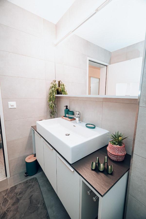 Central Apartment - Culture & Nightlife In One Visp Zewnętrze zdjęcie